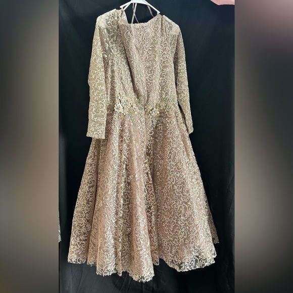 Mac Duggal 11218 NWT Long Sleeve Tea Length Dress with Embellished Waist - Picture 5 of 7